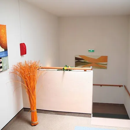 Du Pastel 3* Nailloux