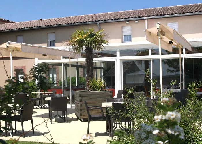 Logis - Du Pastel - 3 Etoiles Et Restaurant Hotel Nailloux