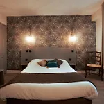 Logis - Du Pastel - 3 Etoiles Et Restaurant 3*