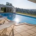 Logis - Du Pastel - 3 Etoiles Et Restaurant Hotel 3*