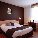 Logis - Du Pastel - 3 Etoiles Et Restaurant 3* Nailloux