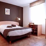 Logis - Du Pastel - 3 Etoiles Et Restaurant 3*