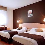 Logis - Du Pastel - 3 Etoiles Et Restaurant 3* Nailloux