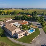 Logis - Du Pastel - 3 Etoiles Et Restaurant 3* Nailloux
