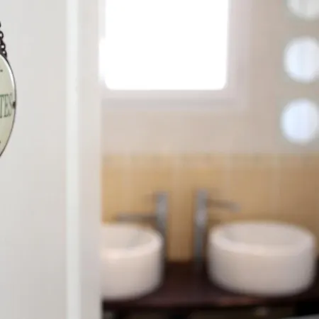 מלון Logis - Du Pastel - 3 Etoiles Et Restaurant