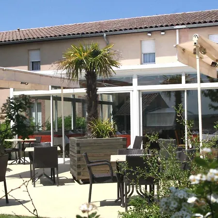 Logis - Du Pastel - 3 Etoiles Et Restaurant מלון Nailloux