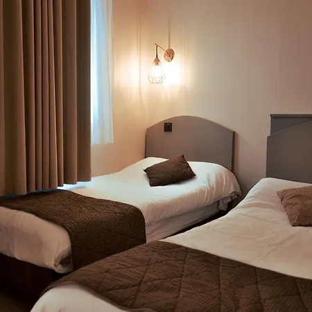 Logis - Du Pastel - 3 Etoiles Et Restaurant 酒店 Nailloux
