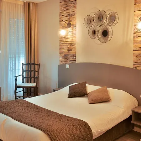 Logis - Du Pastel - 3 étoiles Et Restaurant Hotel 3*
