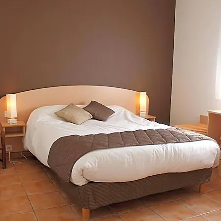 Hotel Logis - Du Pastel - 3 Etoiles Et Restaurant Nailloux