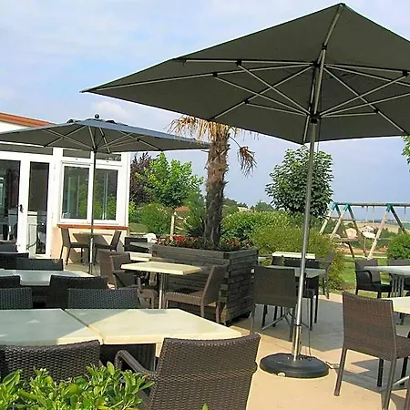 Logis - Du Pastel - 3 Etoiles Et Restaurant