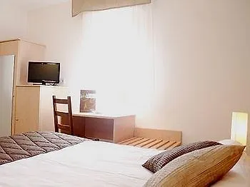 מלון Logis - Du Pastel - 3 Etoiles Et Restaurant 3*