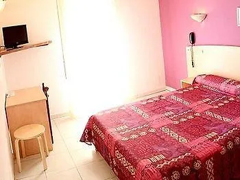 Logis - Du Pastel - 3 Etoiles Et Restaurant 3* Nailloux