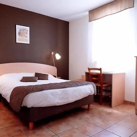 Logis - Du Pastel - 3 Etoiles Et Restaurant 3*